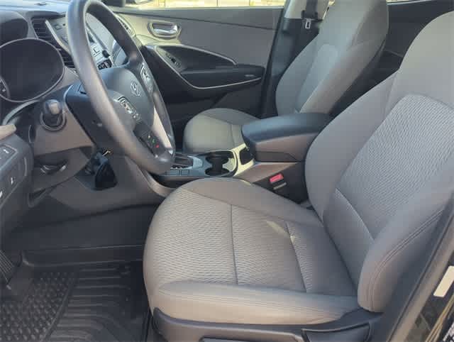Thumbnail: 2016 Hyundai Santa Fe - 16