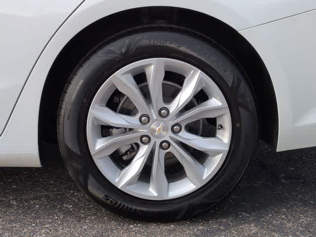 Thumbnail: 2023 Chevrolet Malibu - 14