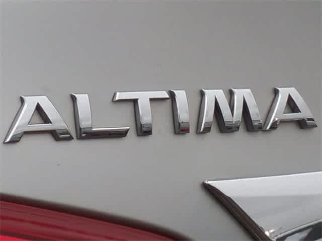 2017 Nissan Altima SV 13