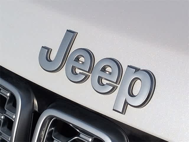Thumbnail: 2021 Jeep Grand Cherokee - 12