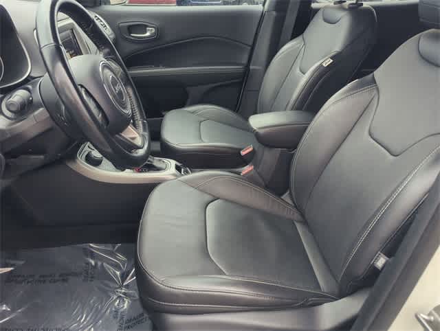 Thumbnail: 2021 Jeep Compass - 16