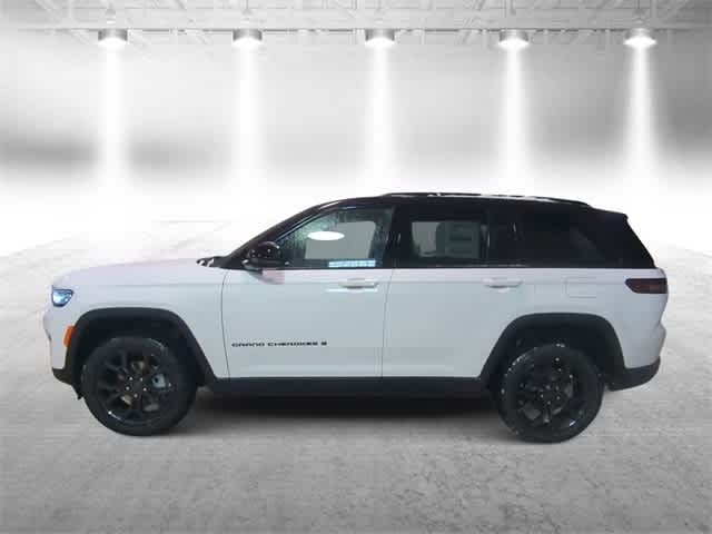 Thumbnail: 2025 Jeep Grand Cherokee - 5