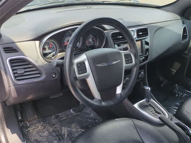 Thumbnail: 2012 Chrysler 200 - 10