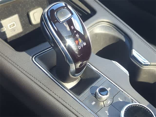 Thumbnail: 2023 Cadillac XT4 - 33