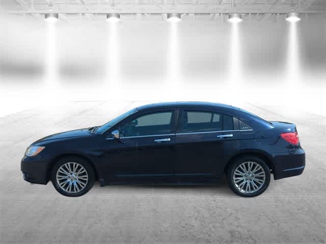 Thumbnail: 2012 Chrysler 200 - 5