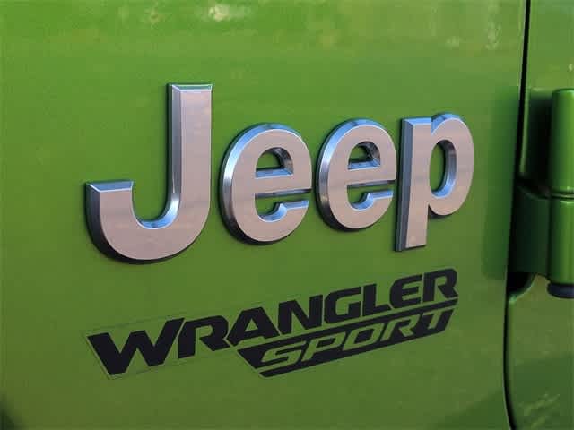 Thumbnail: 2019 Jeep Wrangler - 12