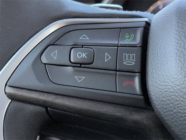 Thumbnail: 2025 Jeep Grand Cherokee - 25