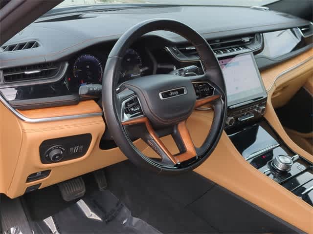 2022 Jeep Grand Cherokee L Summit 10