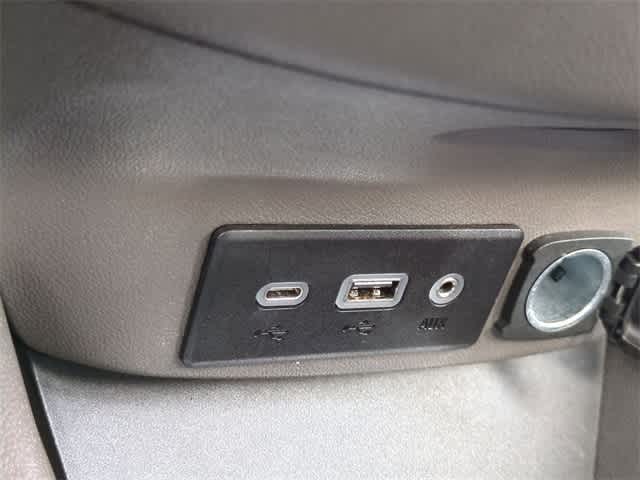 Thumbnail: 2020 Chevrolet Malibu - 30