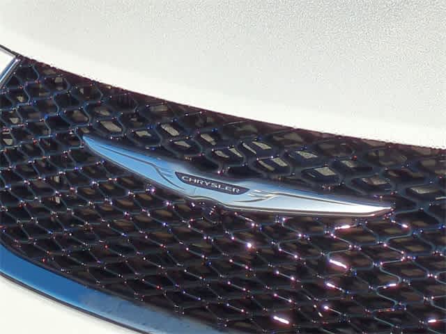 Thumbnail: 2026 Chrysler Pacifica - 12