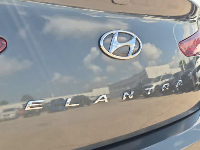 Thumbnail: 2020 Hyundai Elantra - 13