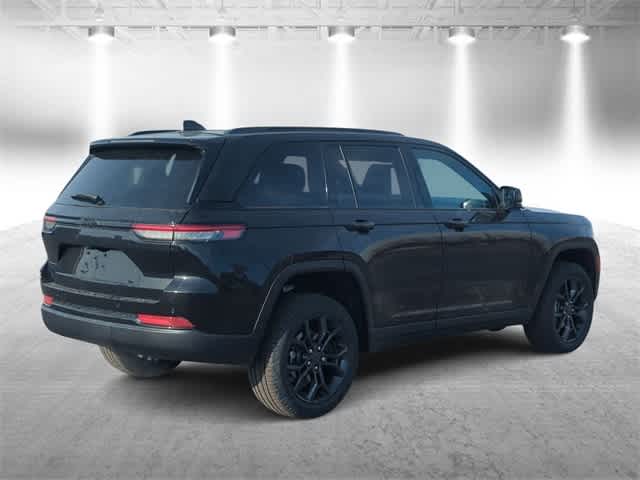 Thumbnail: 2025 Jeep Grand Cherokee - 8