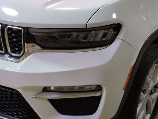 Thumbnail: 2022 Jeep Grand Cherokee - 11