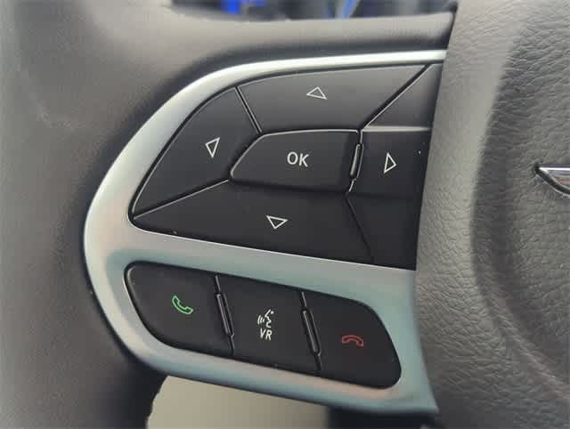 Thumbnail: 2024 Chrysler Pacifica - 25