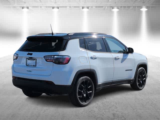 Thumbnail: 2022 Jeep Compass - 8