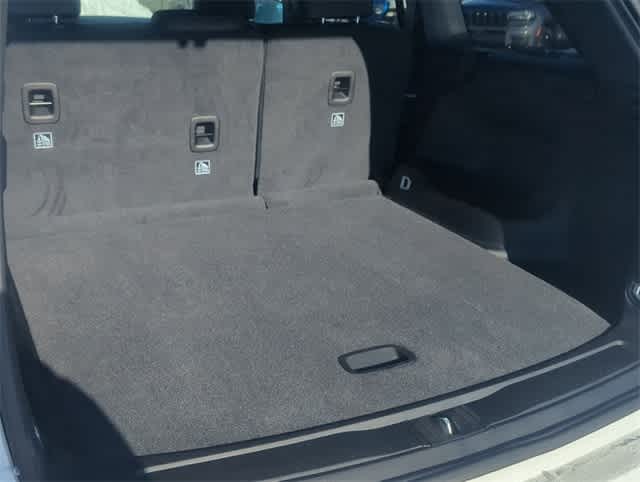 Thumbnail: 2025 Jeep Grand Cherokee - 36