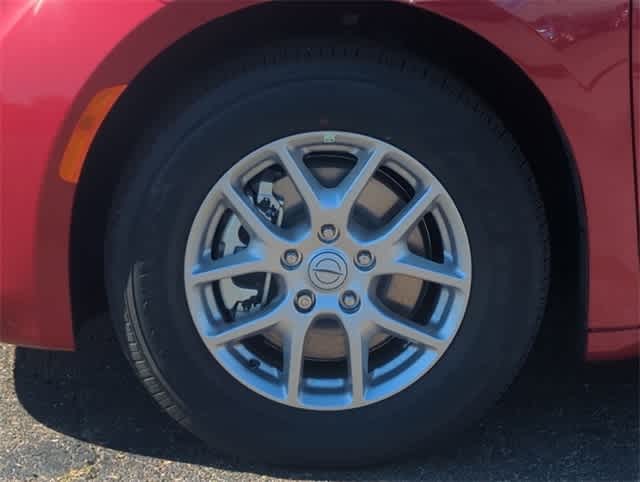 Thumbnail: 2026 Chrysler Voyager - 14