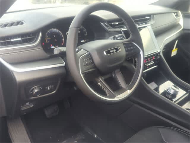 Thumbnail: 2025 Jeep Grand Cherokee L - 10