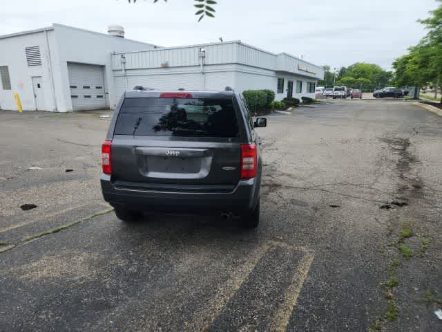 Thumbnail: 2016 Jeep Patriot - 15