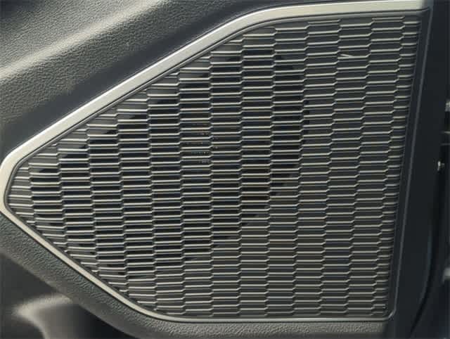 Thumbnail: 2026 Jeep Grand Cherokee - 32