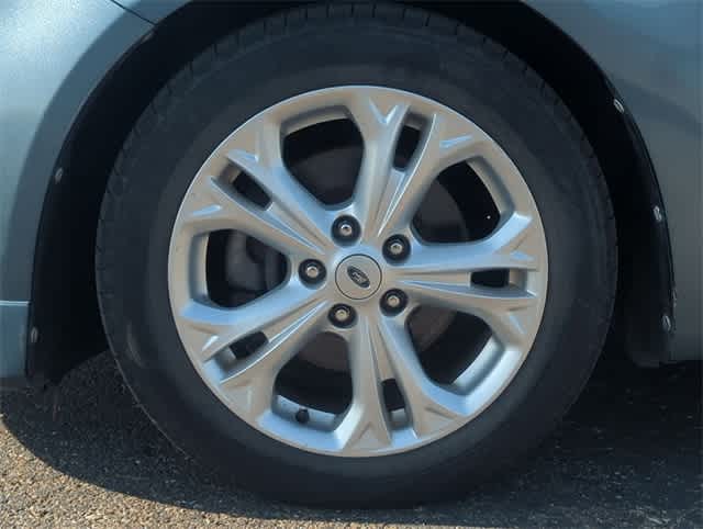 Thumbnail: 2012 Ford Fusion - 14