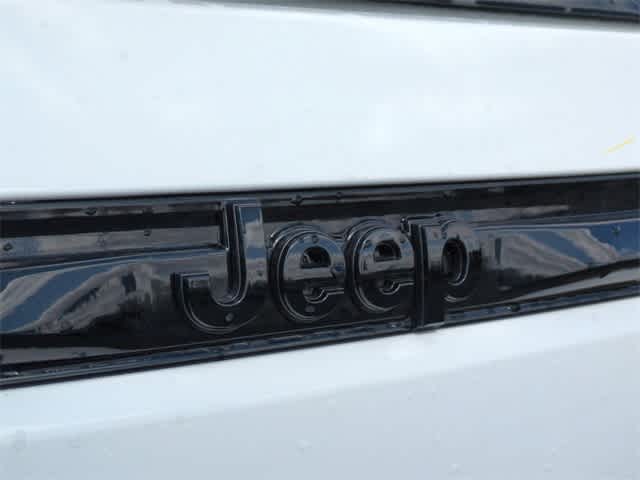Thumbnail: 2025 Jeep Grand Cherokee - 12