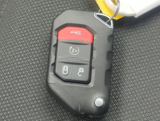 Thumbnail: 2022 Jeep Gladiator - 35