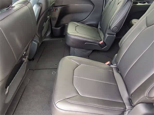 Thumbnail: 2026 Chrysler Pacifica - 20