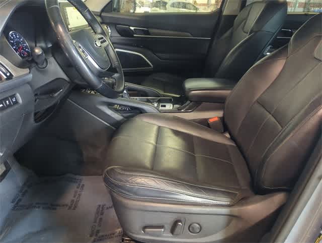 Thumbnail: 2020 Kia Telluride - 16