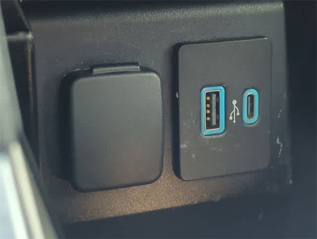 Thumbnail: 2020 Ford Explorer - 34