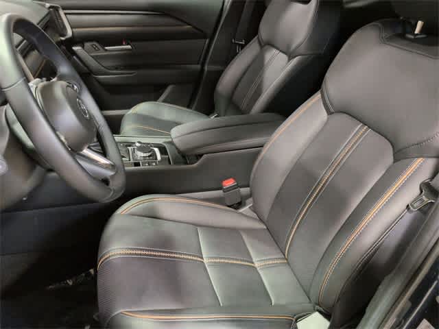 Thumbnail: 2025 Mazda CX-50 - 17