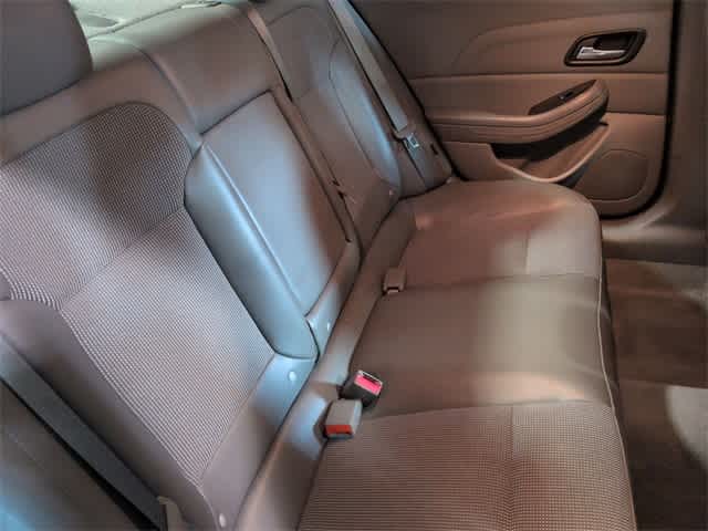 Thumbnail: 2014 Chevrolet Malibu - 20