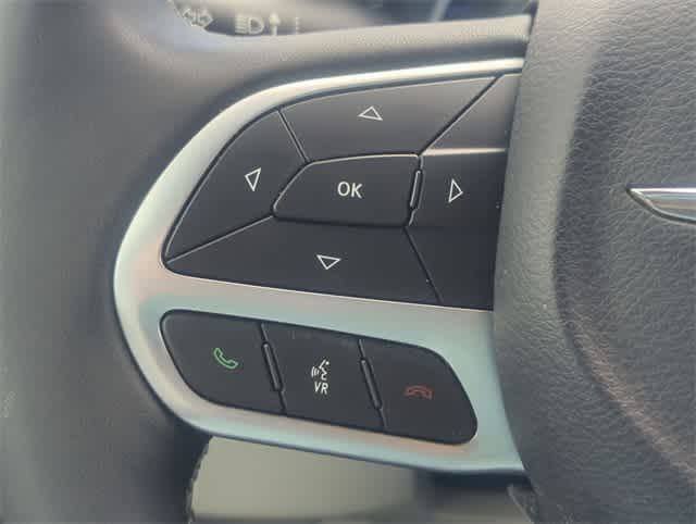 Thumbnail: 2024 Chrysler Pacifica - 25