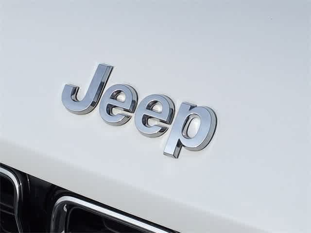 Thumbnail: 2023 Jeep Grand Cherokee - 12