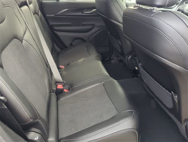 Thumbnail: 2025 Jeep Grand Cherokee - 21