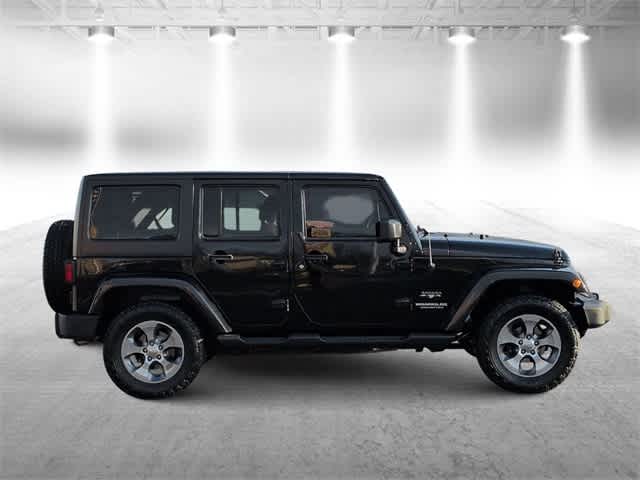Thumbnail: 2016 Jeep Wrangler - 9