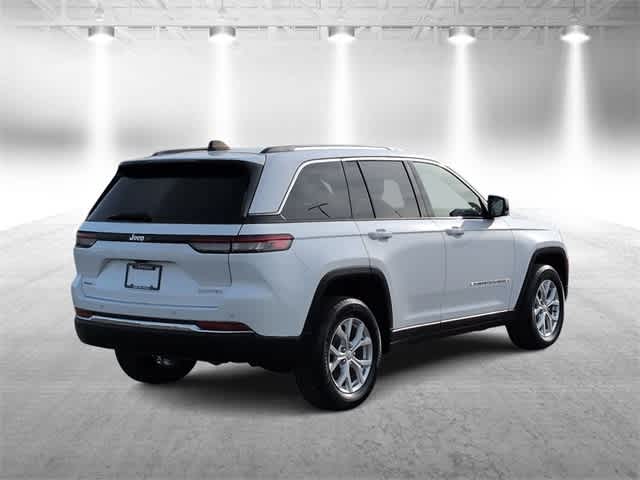 Thumbnail: 2023 Jeep Grand Cherokee - 8