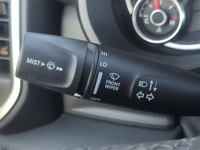 Thumbnail: 2025 RAM 1500 - 25