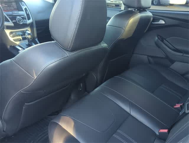 Thumbnail: 2013 Ford Focus - 18