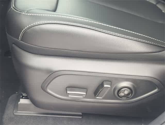 Thumbnail: 2025 Jeep Grand Cherokee - 17