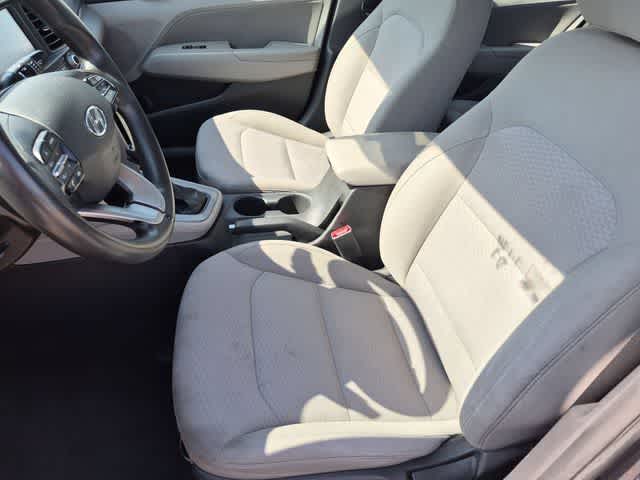 Thumbnail: 2020 Hyundai Elantra - 16