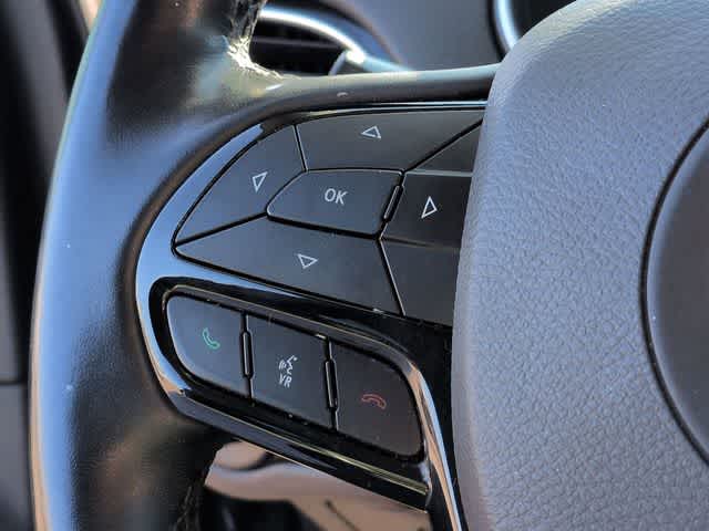 Thumbnail: 2021 Jeep Cherokee - 22