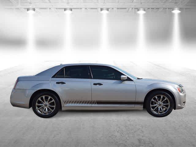 Thumbnail: 2014 Chrysler 300 - 9