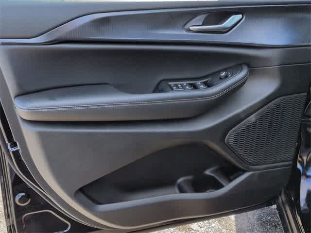 Thumbnail: 2025 Jeep Grand Cherokee - 10