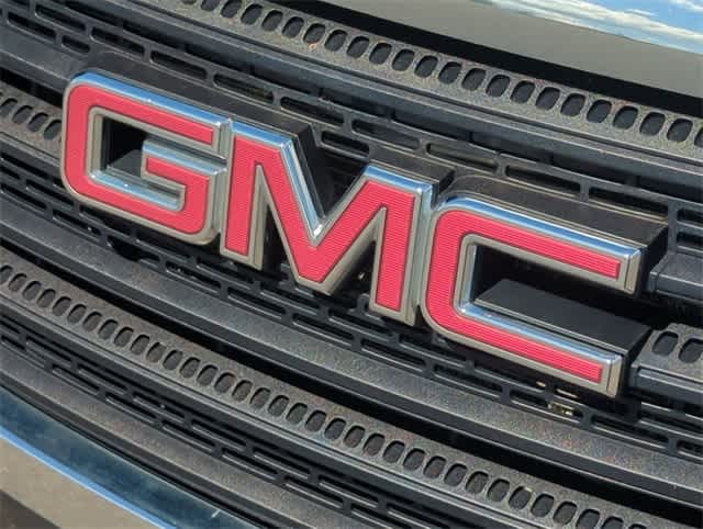 Thumbnail: 2017 GMC Terrain - 12