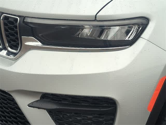 Thumbnail: 2025 Jeep Grand Cherokee - 11