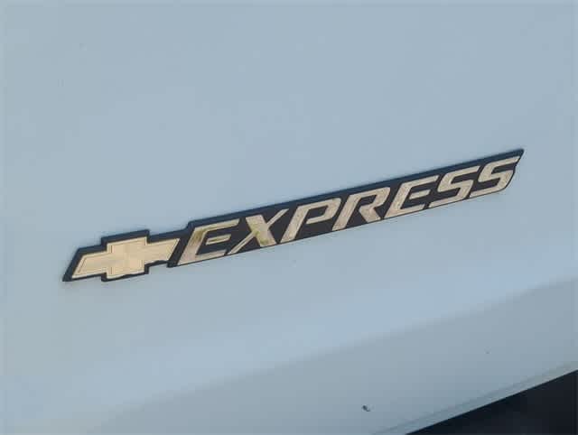 Thumbnail: 2017 Chevrolet Express - 12