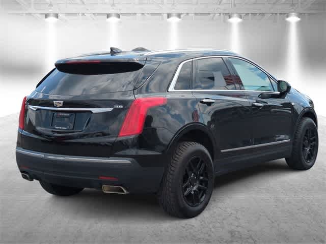 Thumbnail: 2017 Cadillac XT5 - 8