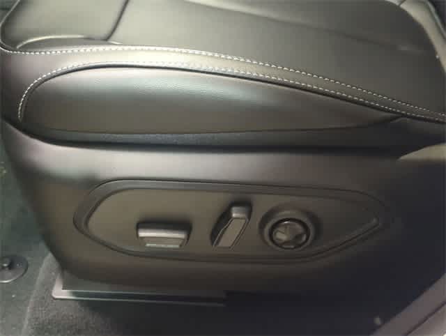 Thumbnail: 2025 Jeep Grand Cherokee - 17