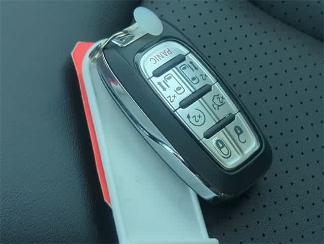 Thumbnail: 2026 Chrysler Voyager - 36